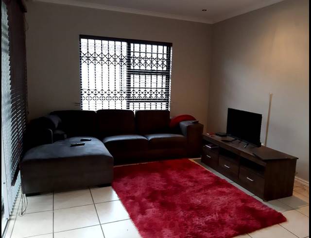 3 BEDROOM TOWNHOUSE RENTED IN SHERWOOD